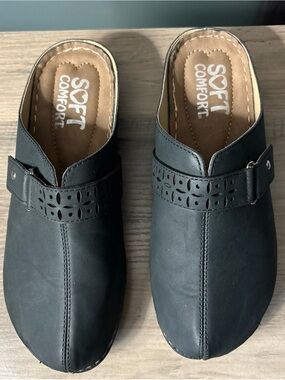Soft Comfort Black Slip-On Clogs size 8 W